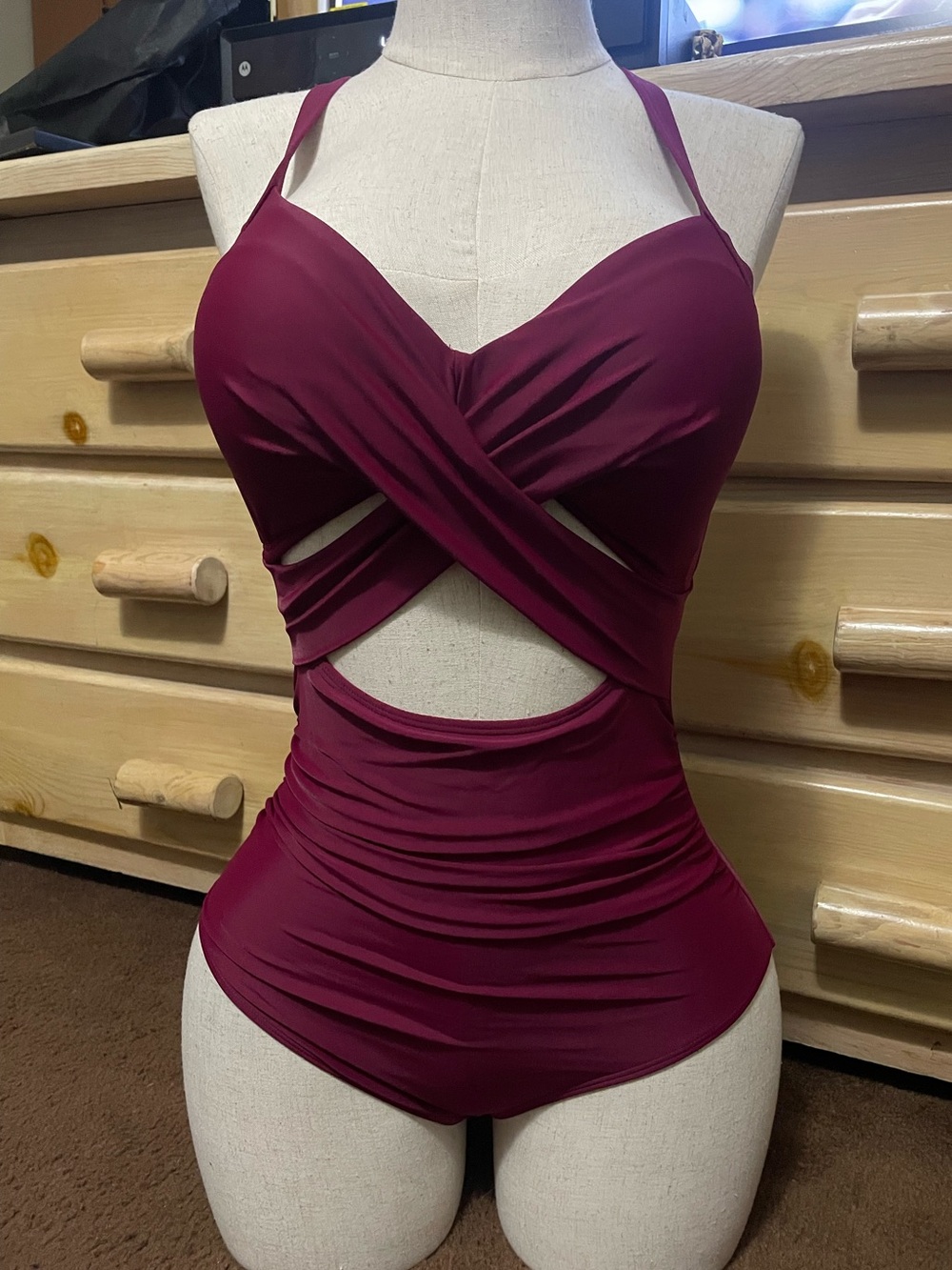 Eomenie Cross Front One-Piece Swimsuit in Burgundy Size Small
